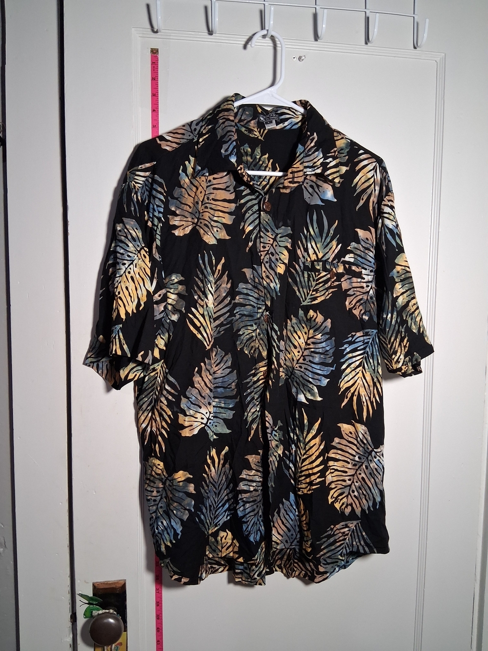 Men's Black Tropical Leaf Short-Sleeve Button Up L